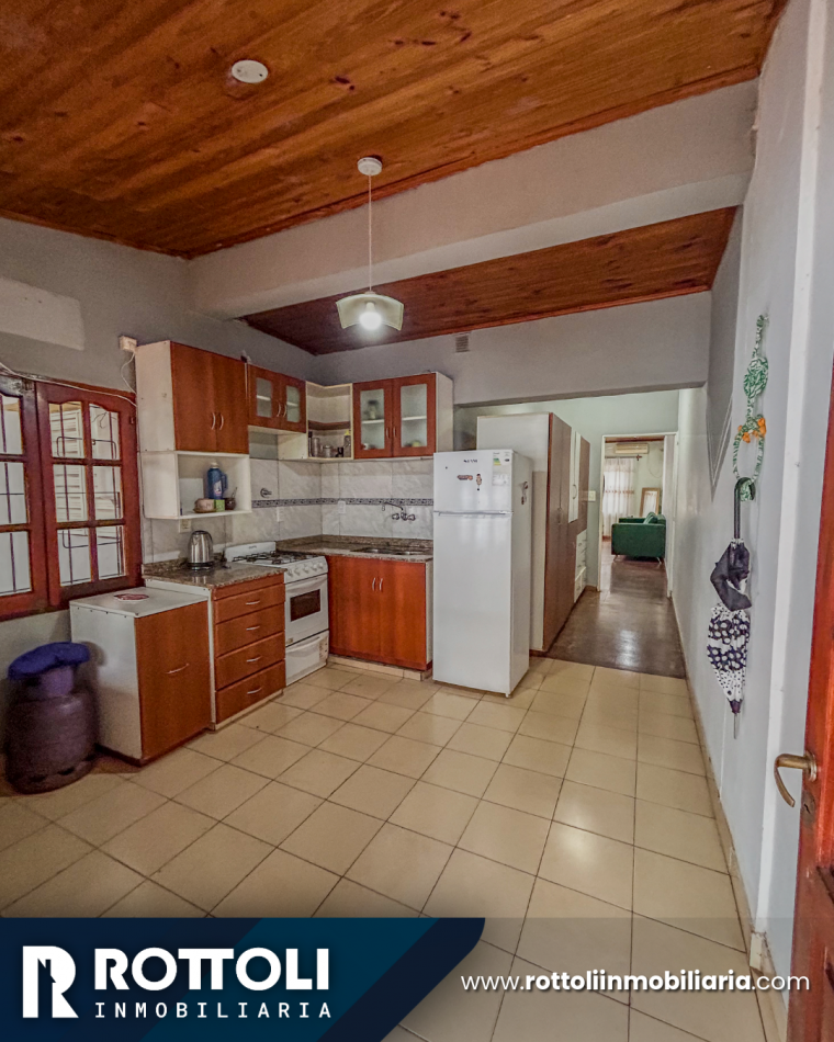 HERMOSA CASA DE 3 DORMITORIOS EN VENTA-POSADAS MISIONES