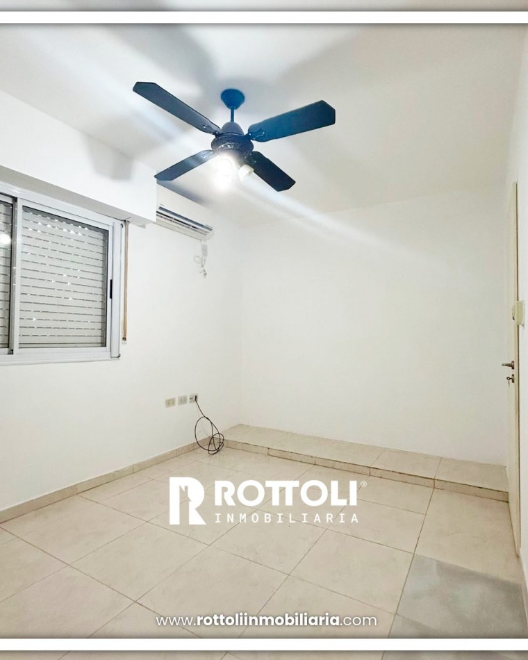 CASA DE TRES DORMITORIOS CON PISCINA EN VENTA-POSADAS MISIONES