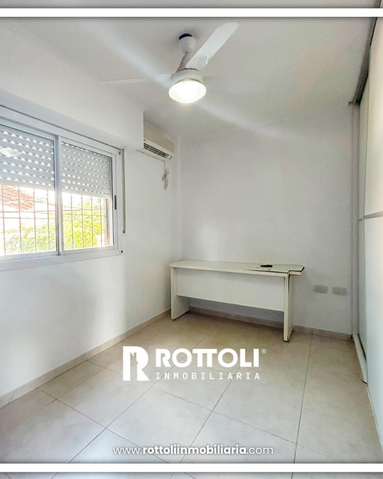 CASA DE TRES DORMITORIOS CON PISCINA EN VENTA-POSADAS MISIONES