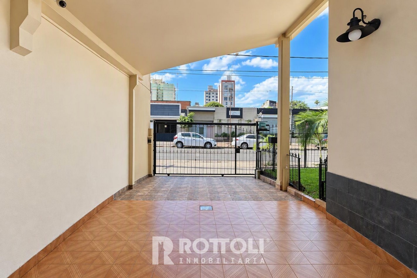 CASA CENTRICA EN VENTA-POSADAS MISIONES